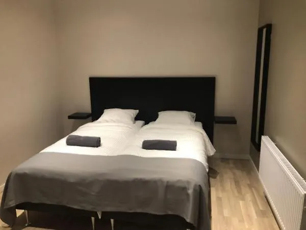 Måby Park&Hotell Arlanda 2*,